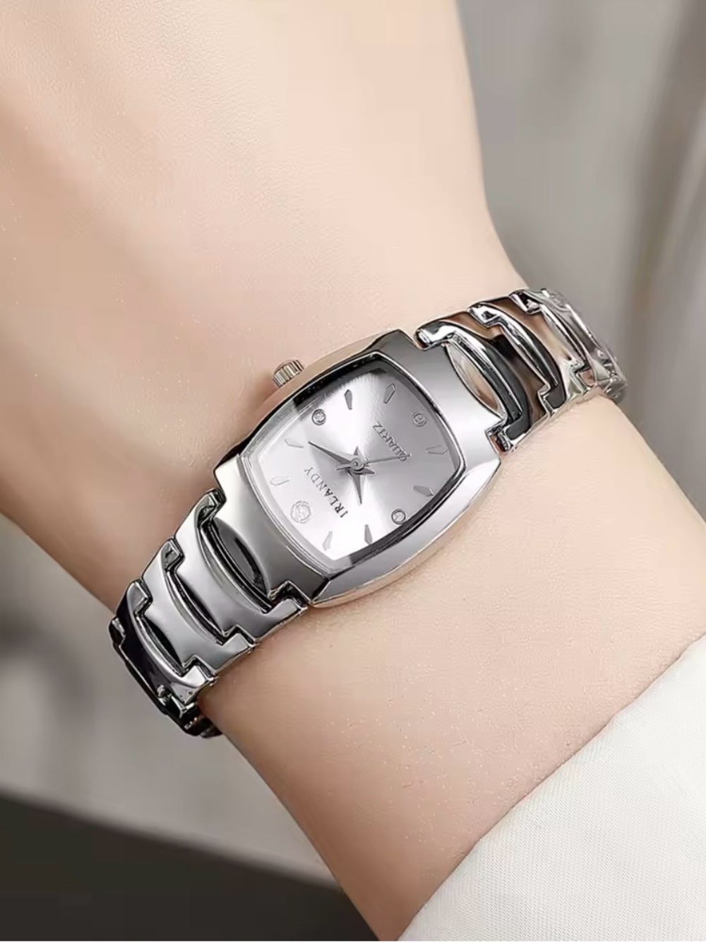 Silver Women's Bracelet Watch - Elegant Silver Dial
